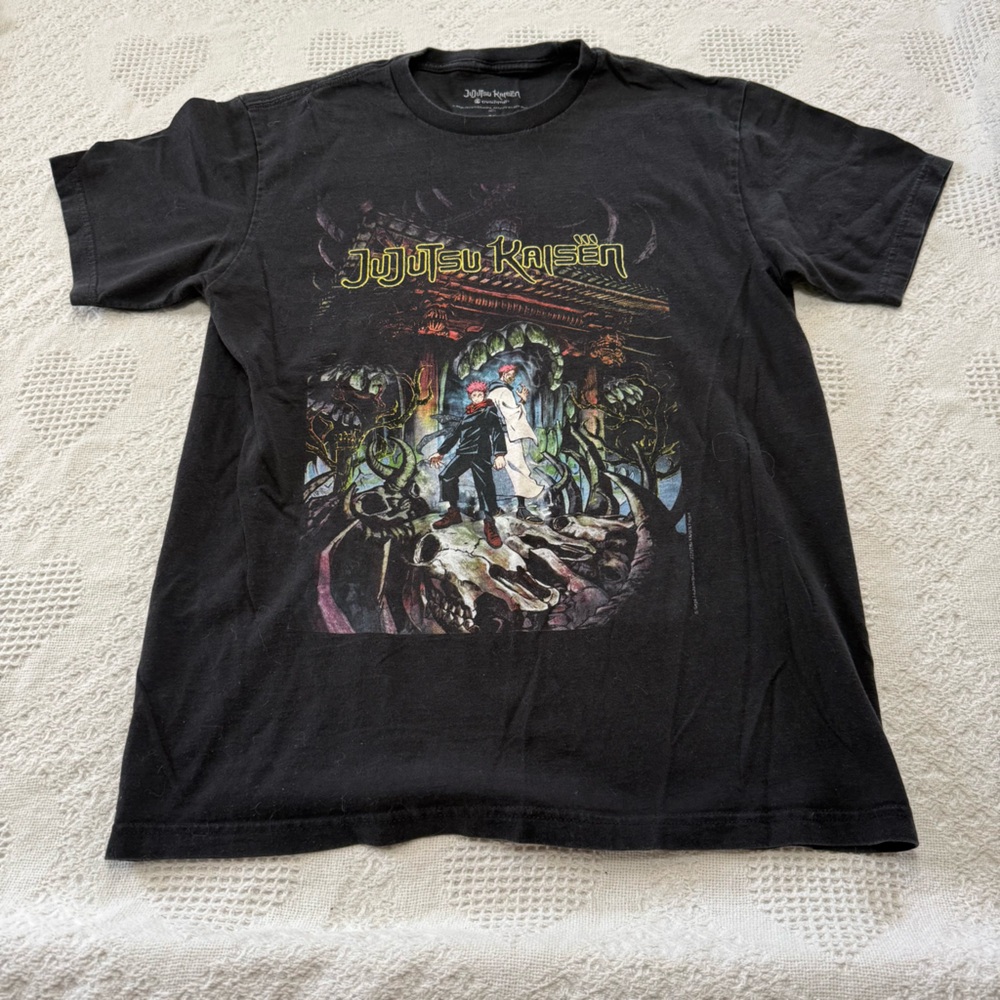 Jujutsu Kaisen Graphic Tee (M)